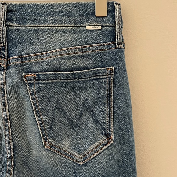Mother Looker Ankle Fray Jeans •Size 25 - Picture 4 of 7